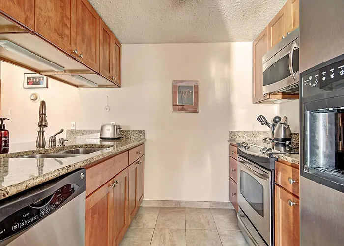 Pg310 Peregrine Apartment