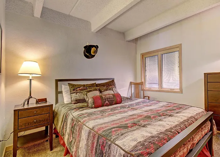 Pg310 Peregrine Apartment